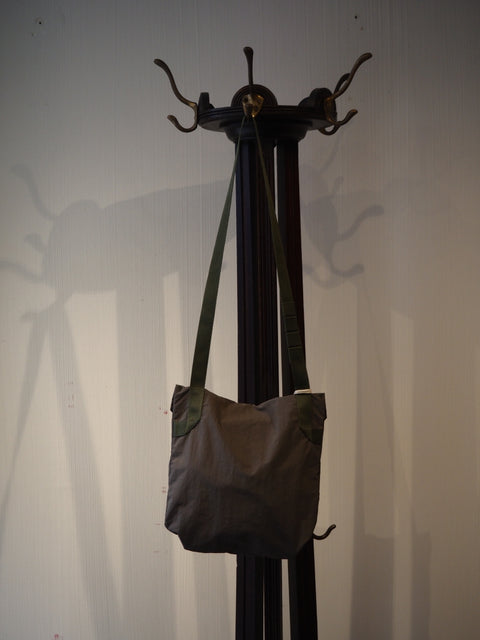 Shourder Pouch