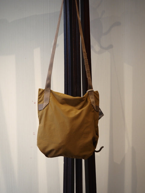 Shourder Pouch