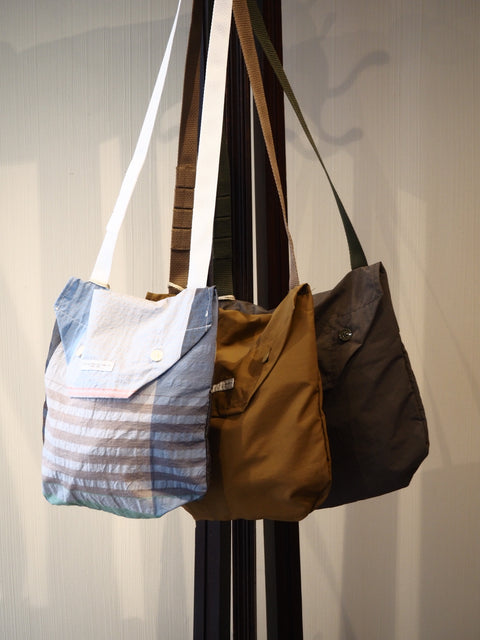 Shourder Pouch