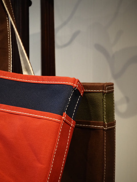 Pocket Boat Tote